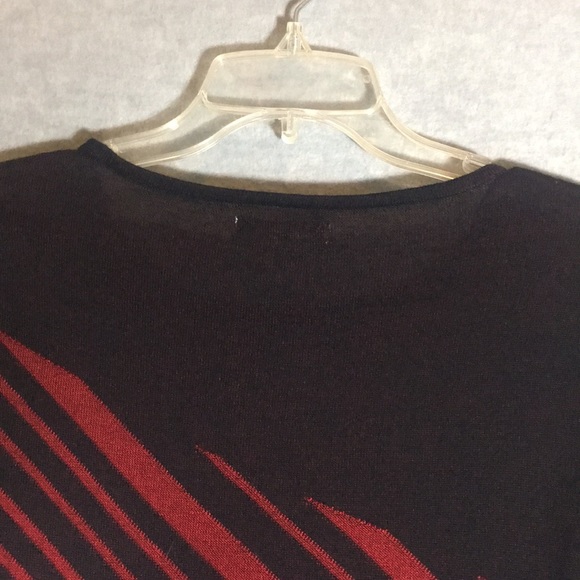 DANA BUCHMAN Asymmetrical Striped Scoop Neck Lightweight Sweater w/3/4 Sleeves - Picture 4 of 16